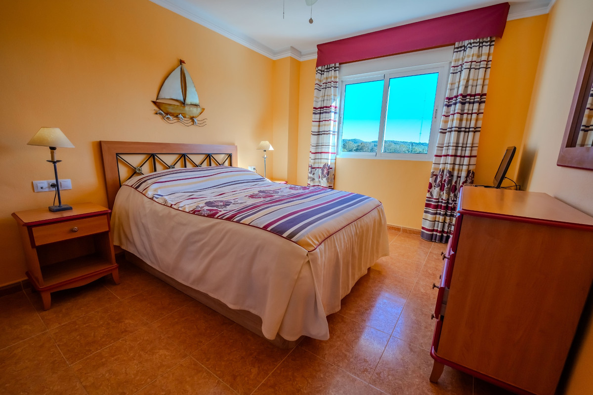 Se vende Apartamento Planta Media de 2 dormitorios en Costa Blanca, Alicante, España