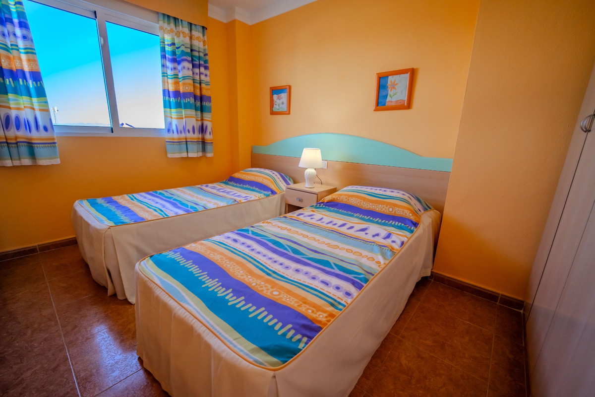 Se vende Apartamento Planta Media de 2 dormitorios en Costa Blanca, Alicante, España