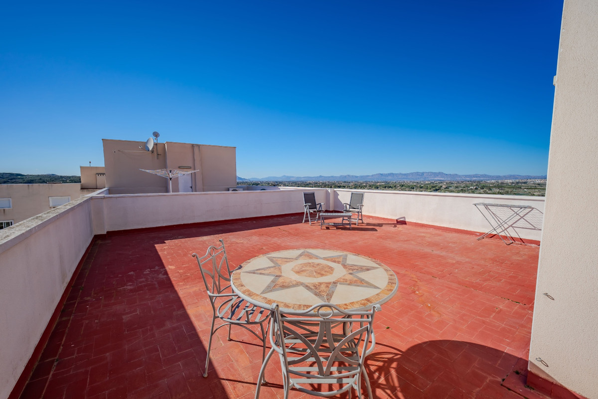 Se vende Apartamento Planta Media de 2 dormitorios en Costa Blanca, Alicante, España