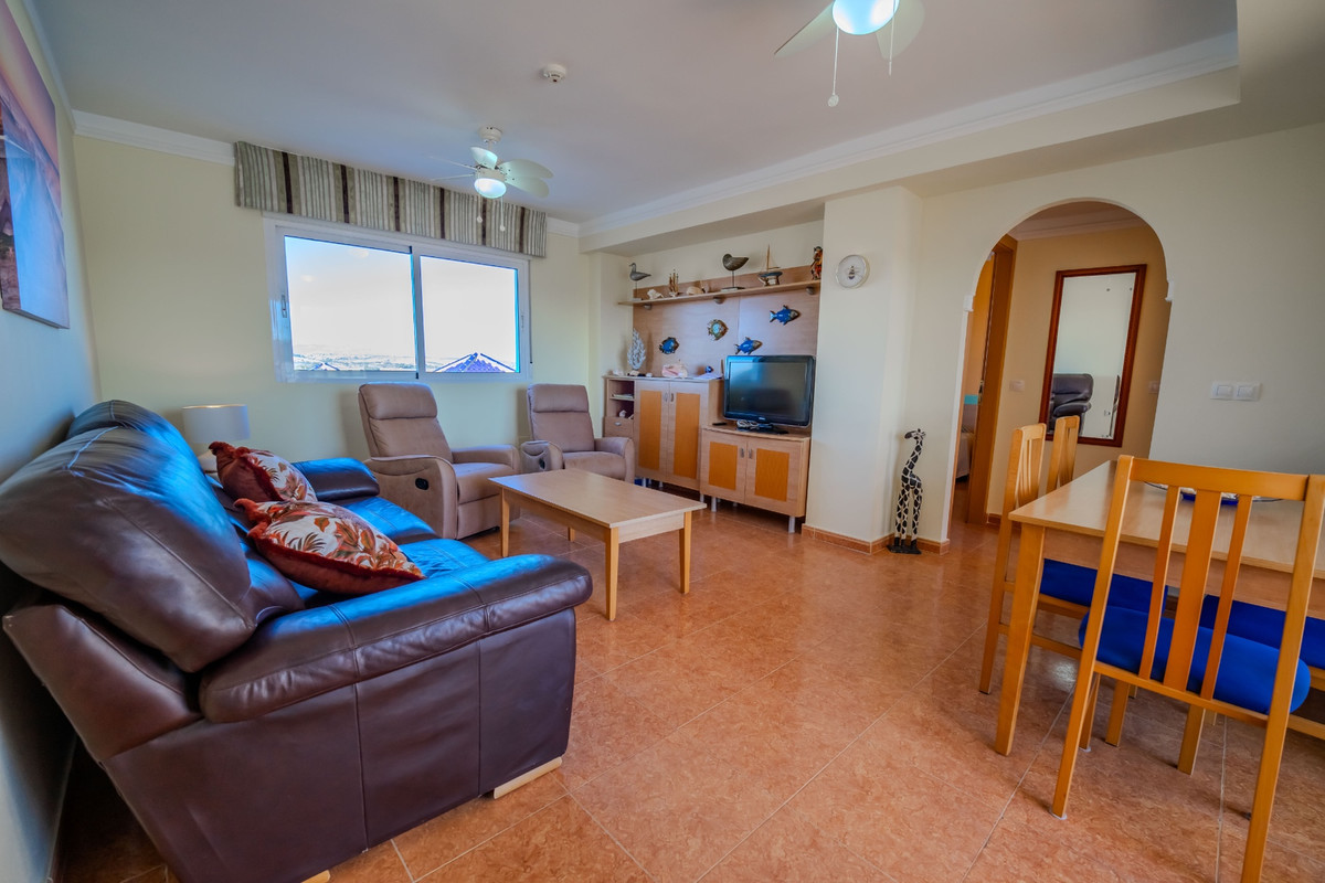 Se vende Apartamento Planta Media de 2 dormitorios en Costa Blanca, Alicante, España