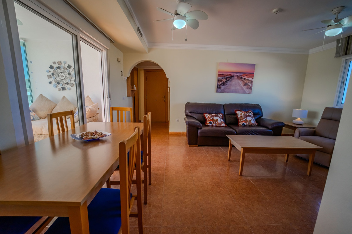 Se vende Apartamento Planta Media de 2 dormitorios en Costa Blanca, Alicante, España