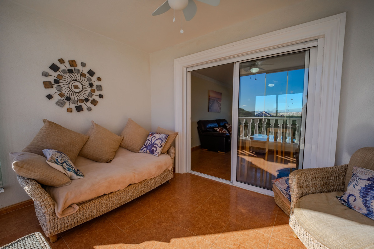 Se vende Apartamento Planta Media de 2 dormitorios en Costa Blanca, Alicante, España