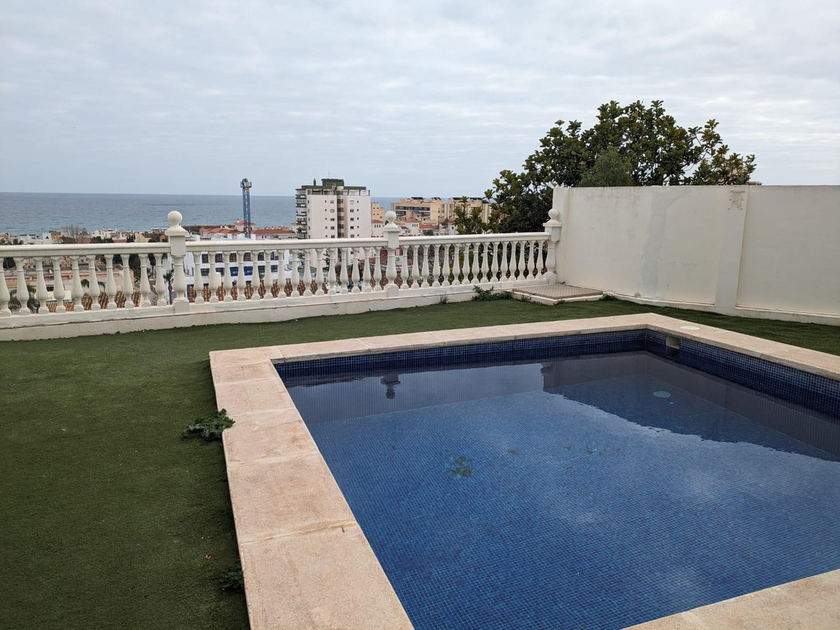 Se vende Apartamento Planta Media de 3 dormitorios en Costa Del Sol, Málaga, España