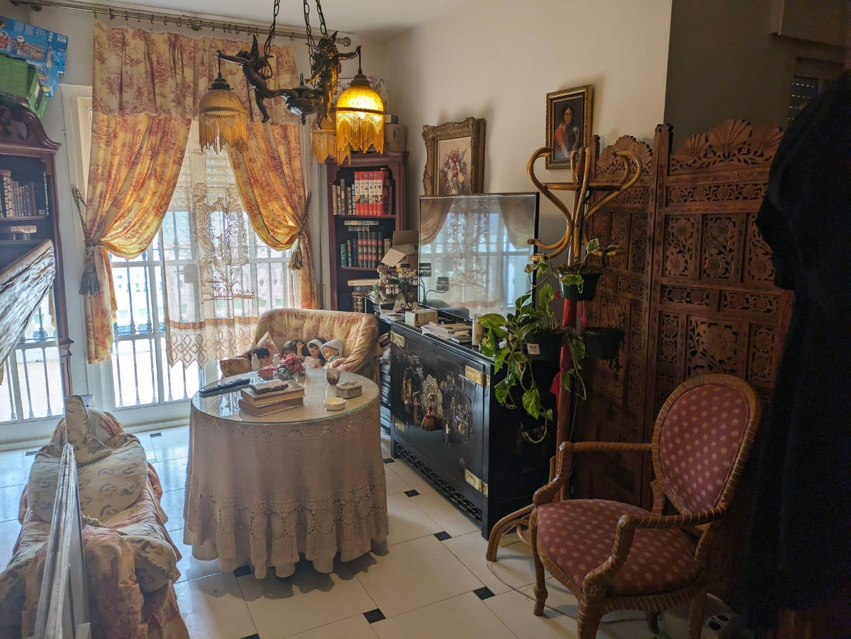 Se vende Apartamento Planta Media de 3 dormitorios en Costa Del Sol, Málaga, España