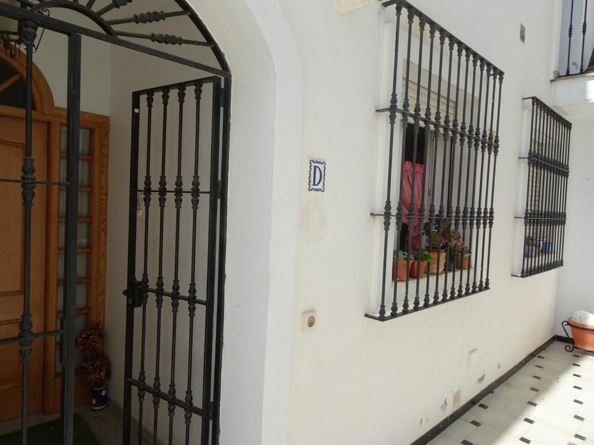 Se vende Apartamento Planta Media de 3 dormitorios en Costa Del Sol, Málaga, España