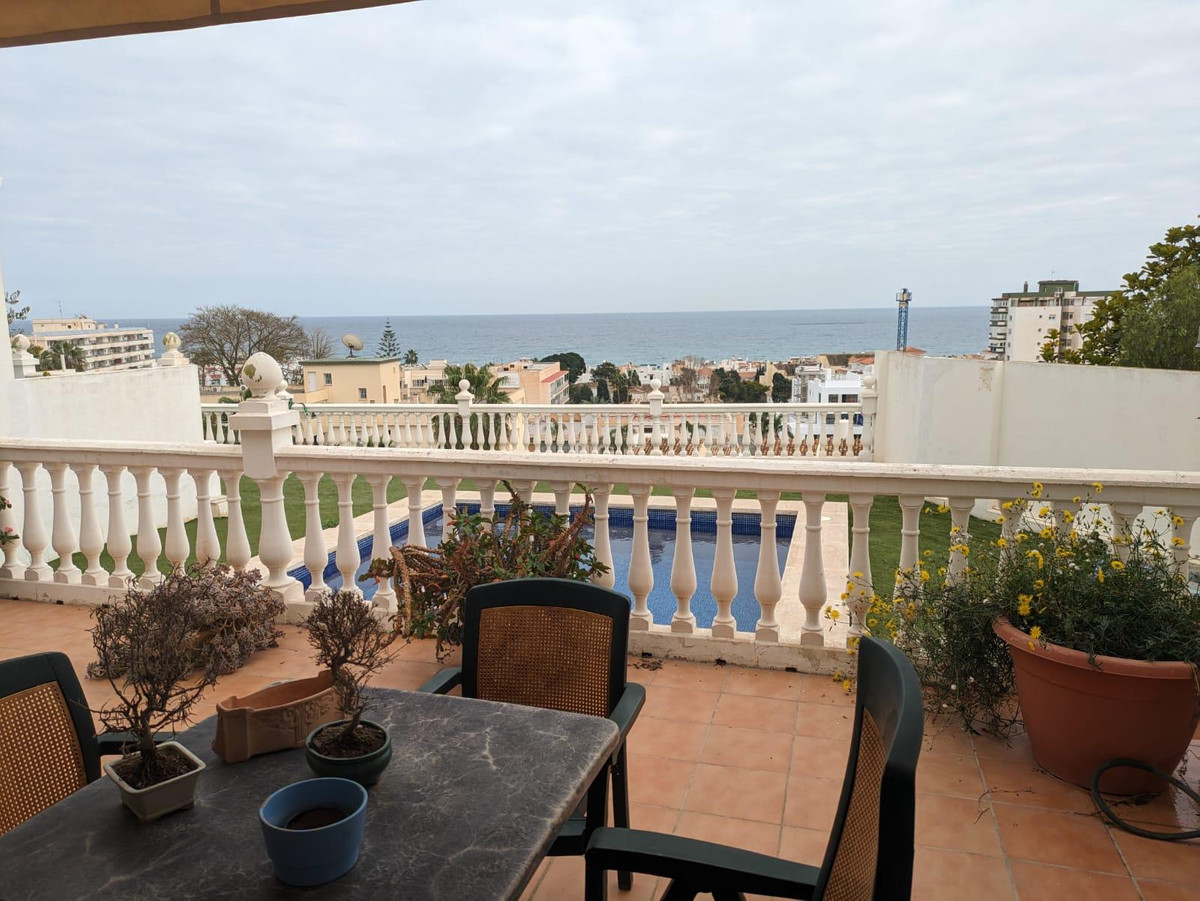 Se vende Apartamento Planta Media de 3 dormitorios en Costa Del Sol, Málaga, España