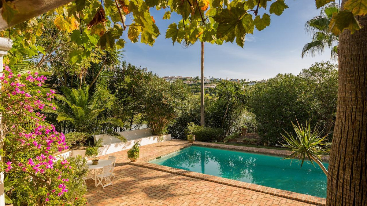 6 Bed Townhouse for sale in Los Flamingos Costa Del Sol, Málaga, Spain