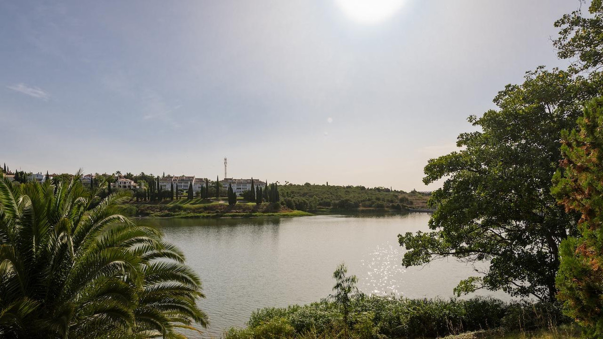 6 Bed Townhouse for sale in Los Flamingos Costa Del Sol, Málaga, Spain