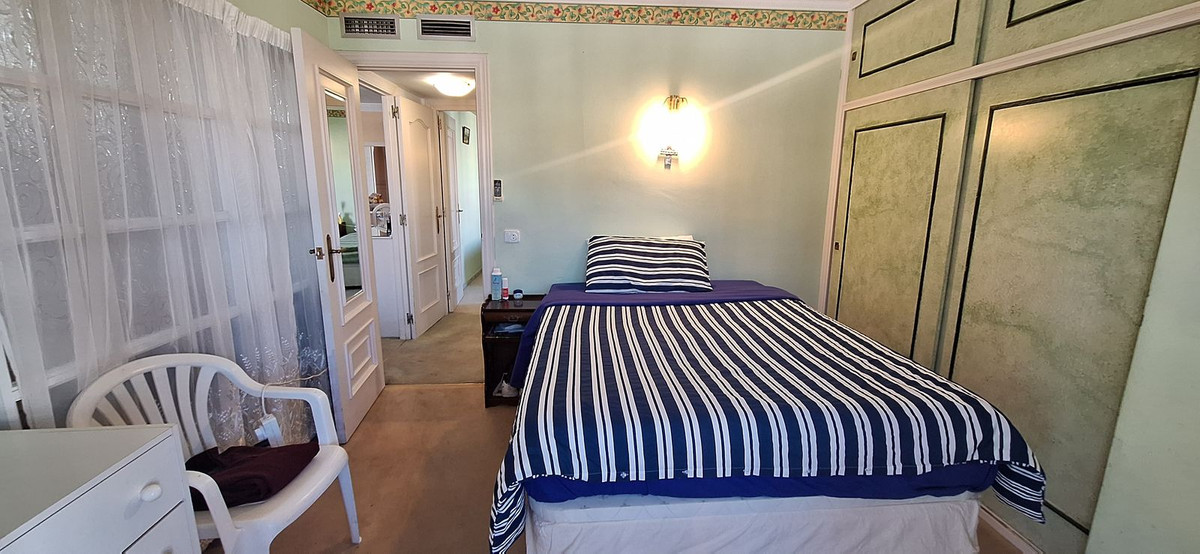 2 Bed Apartment for sale in Fuengirola Costa Del Sol, Málaga, Spain