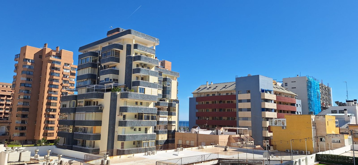 2 Bed Apartment for sale in Fuengirola Costa Del Sol, Málaga, Spain