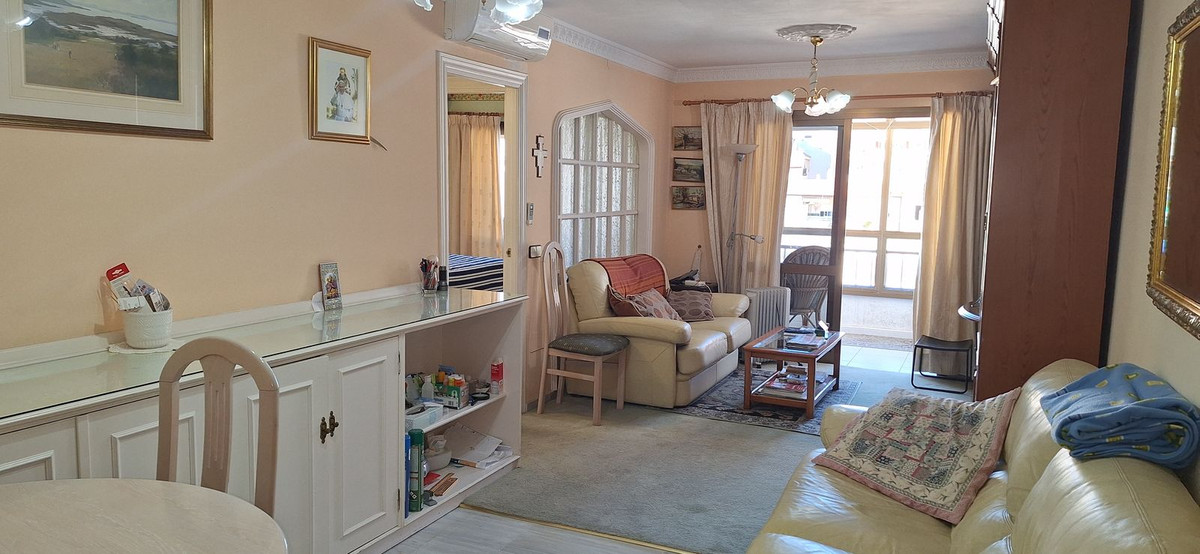 2 Bed Apartment for sale in Fuengirola Costa Del Sol, Málaga, Spain