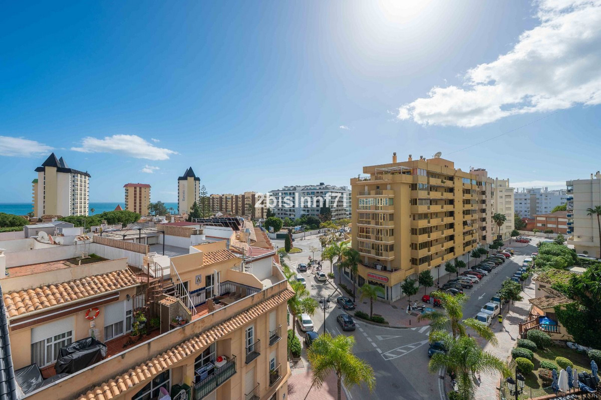 3 Bed Apartment for sale in Fuengirola Costa Del Sol, Málaga, Spain