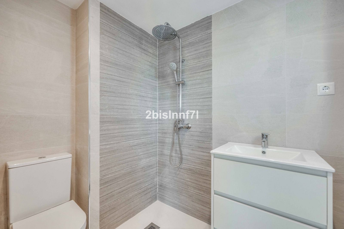 3 Bed Apartment for sale in Fuengirola Costa Del Sol, Málaga, Spain