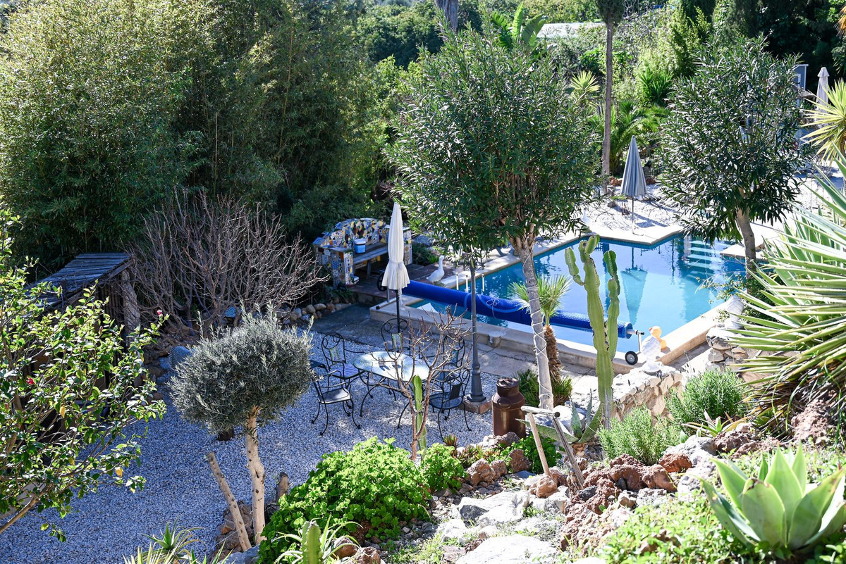 4 Bed Townhouse for sale in Alhaurín De La Torre Costa Del Sol, Málaga, Spain