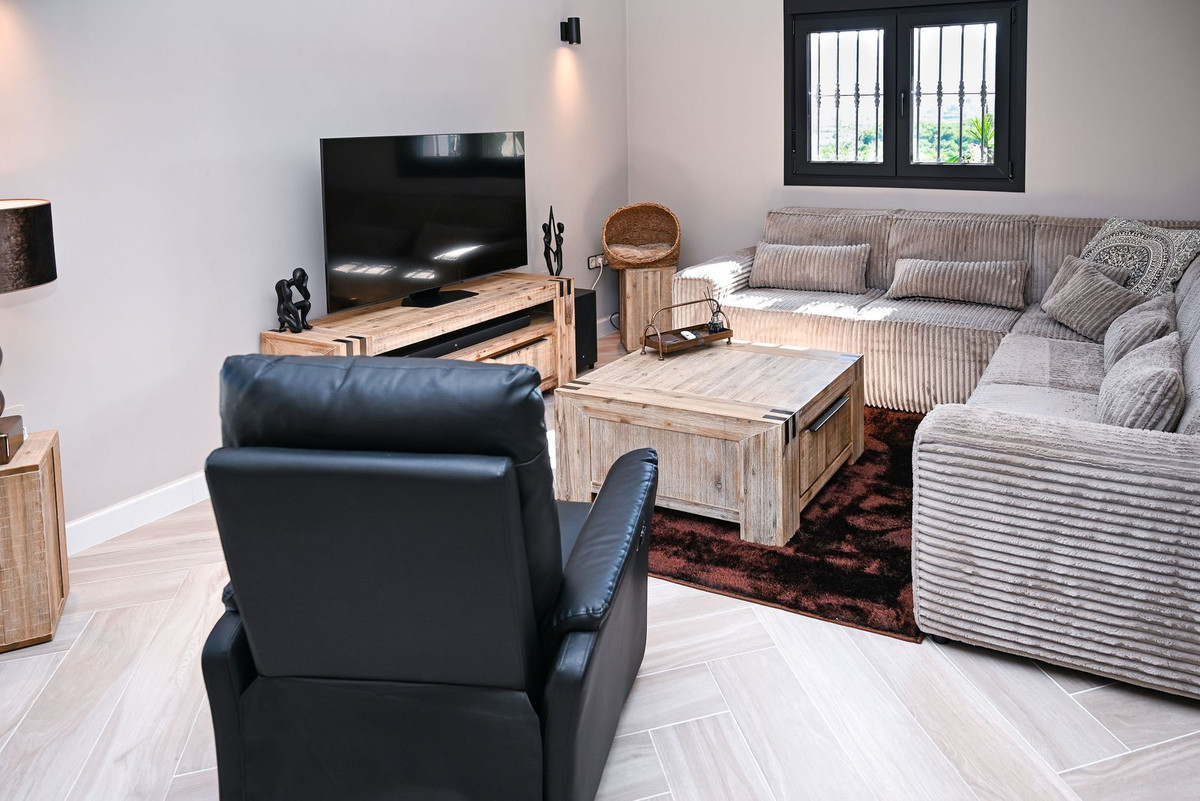 4 Bed Townhouse for sale in Alhaurín De La Torre Costa Del Sol, Málaga, Spain