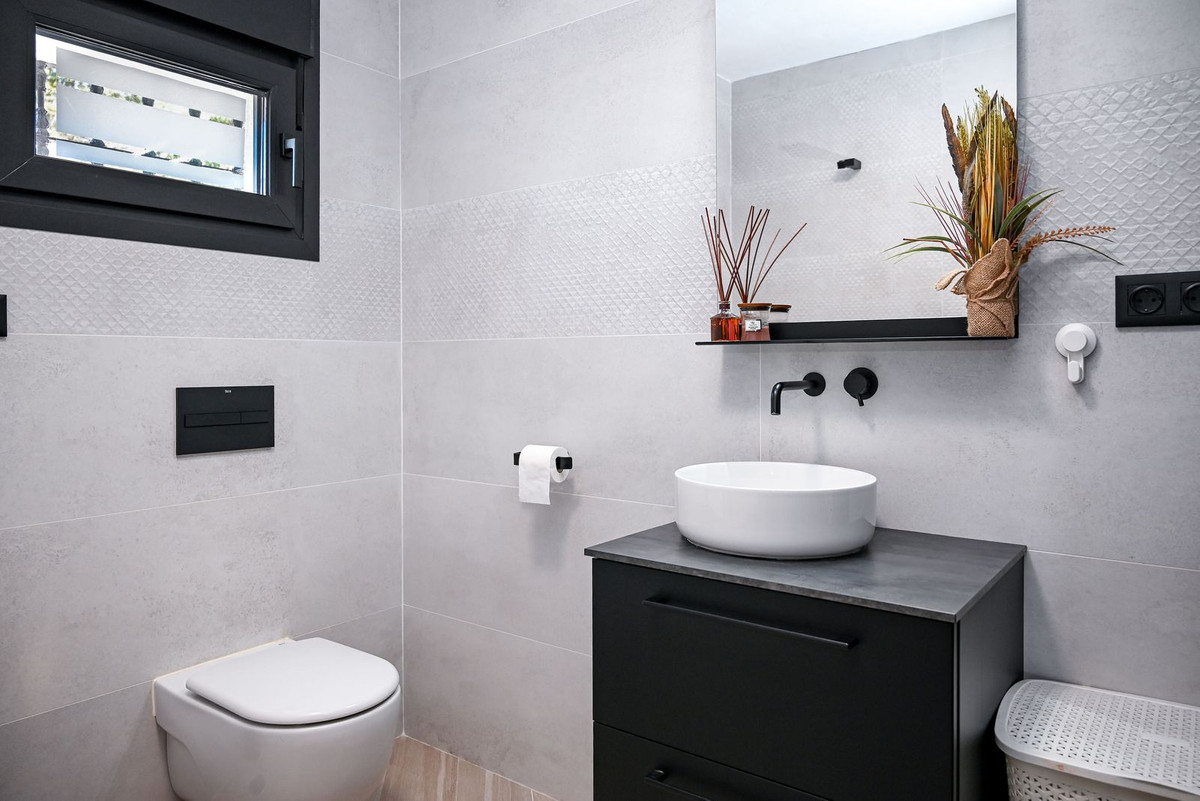 4 Bed Townhouse for sale in Alhaurín De La Torre Costa Del Sol, Málaga, Spain