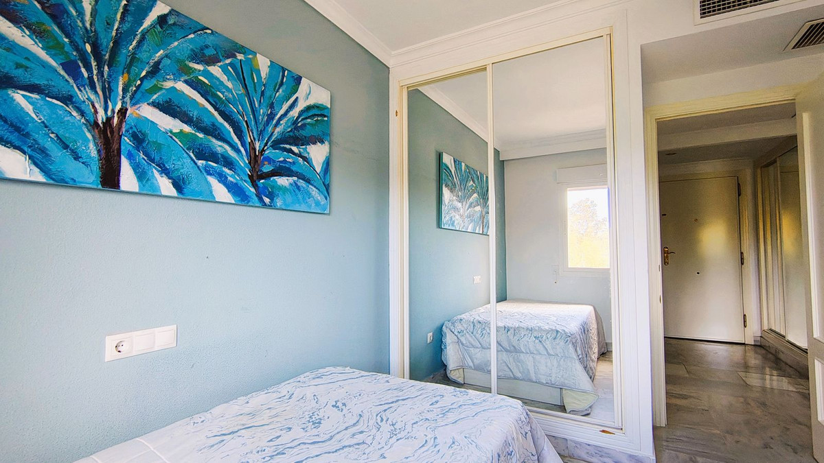 4 Bed Apartment for sale in Nueva Andalucía Costa Del Sol, Málaga, Spain