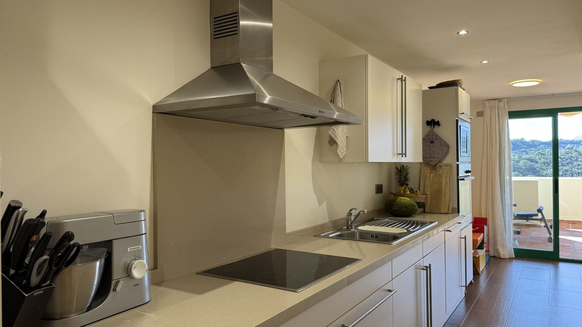 2 Bed Apartment for sale in Selwo Costa Del Sol, Málaga, Spain