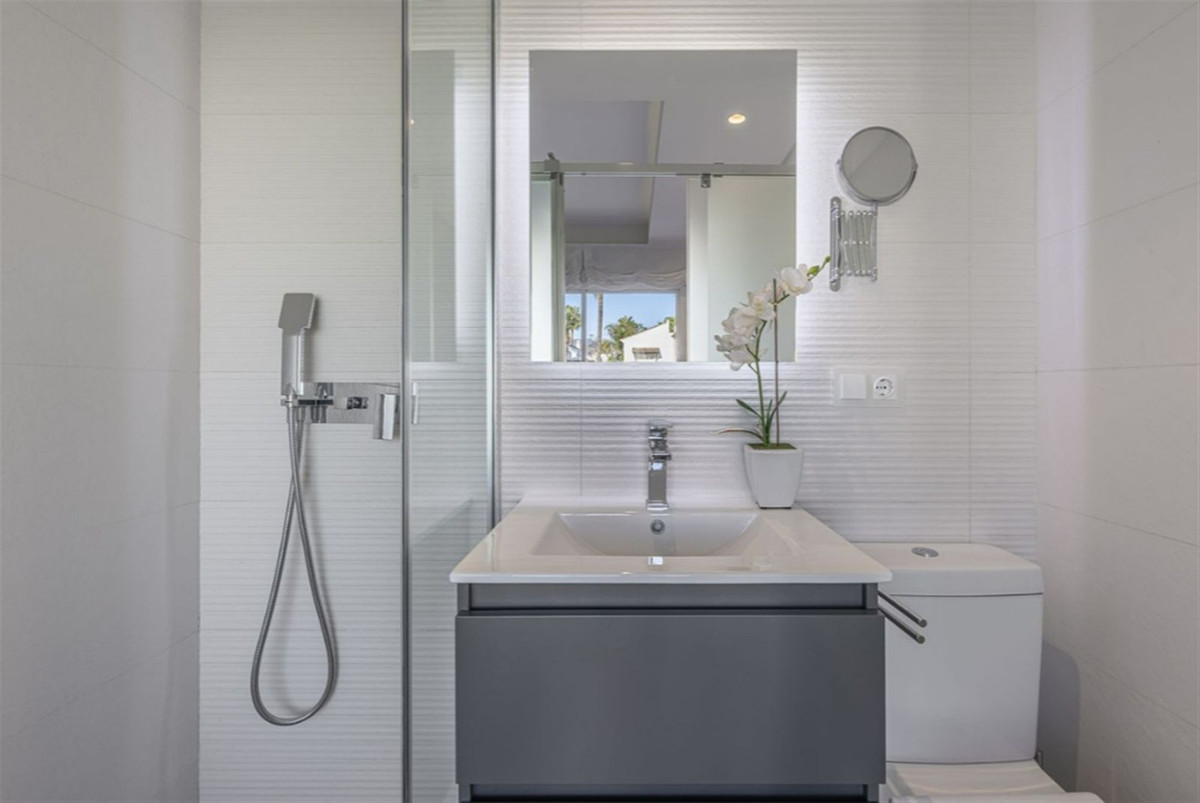 3 Bed Apartment for sale in Costalita Costa Del Sol, Málaga, Spain