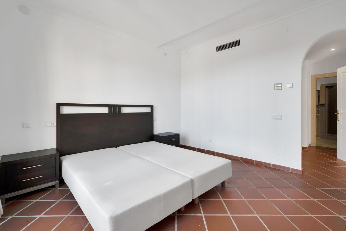 3 Bed Townhouse for sale in Benahavís Costa Del Sol, Málaga, Spain