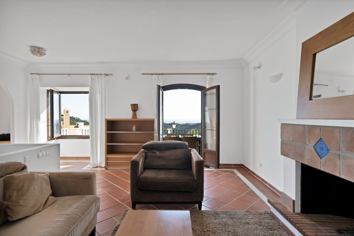 3 Bed Townhouse for sale in Benahavís Costa Del Sol, Málaga, Spain