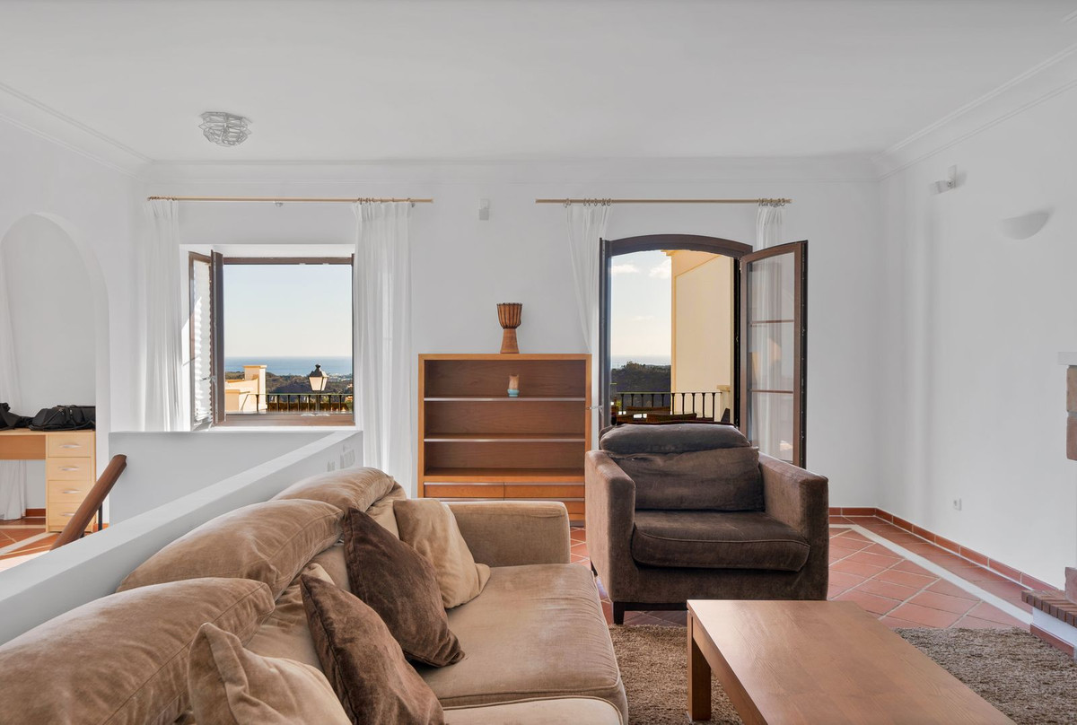 3 Bed Townhouse for sale in Benahavís Costa Del Sol, Málaga, Spain