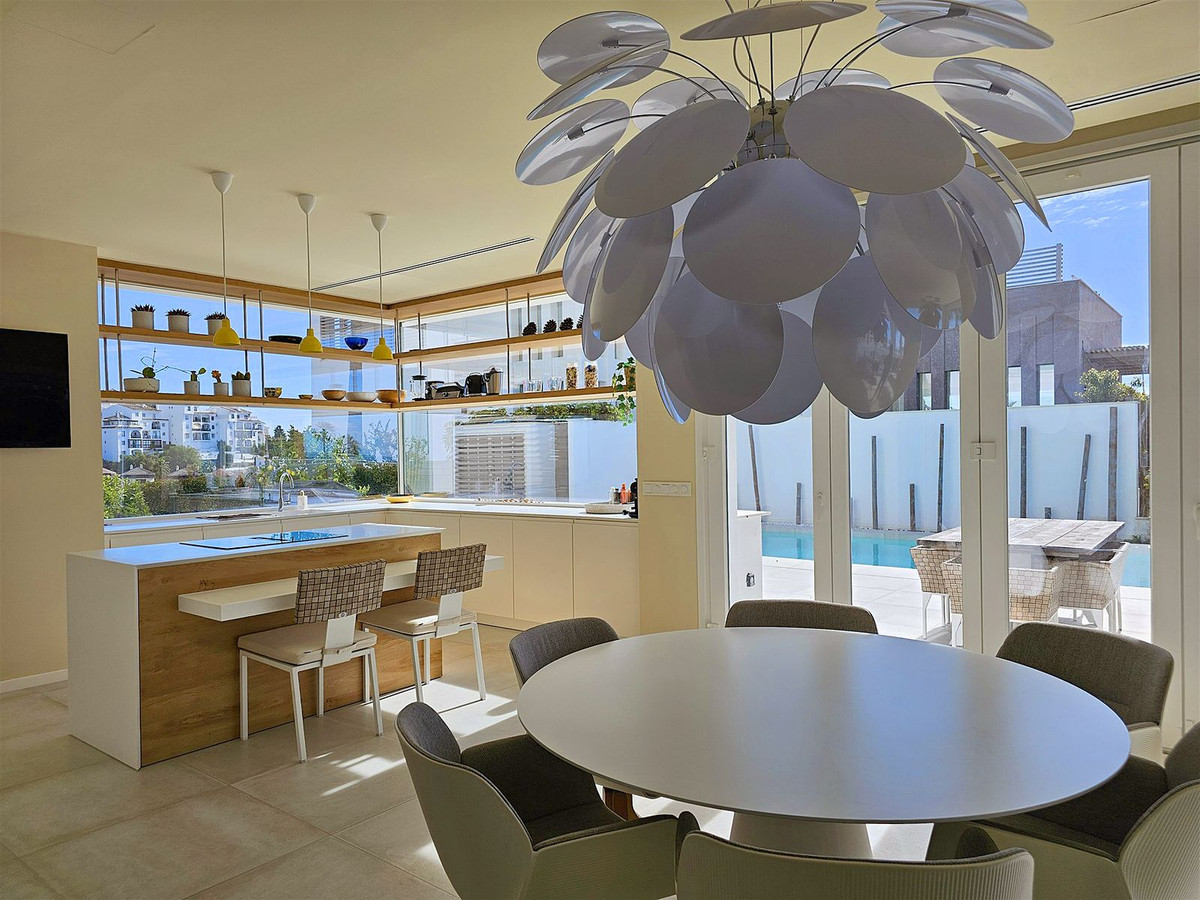 5 Bed Townhouse for sale in Riviera Del Sol Costa Del Sol, Málaga, Spain