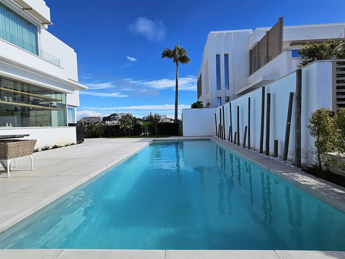 5 Bed Townhouse for sale in Riviera Del Sol Costa Del Sol, Málaga, Spain