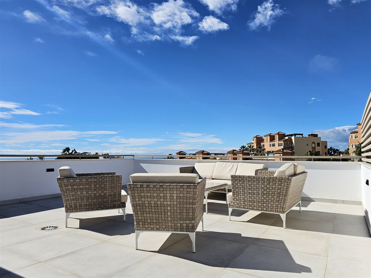 5 Bed Townhouse for sale in Riviera Del Sol Costa Del Sol, Málaga, Spain