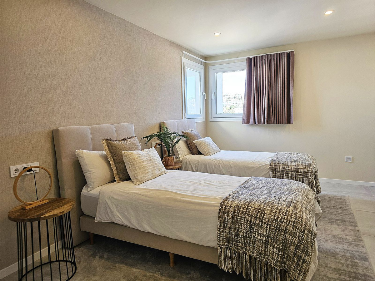5 Bed Townhouse for sale in Riviera Del Sol Costa Del Sol, Málaga, Spain