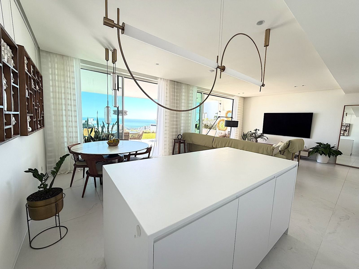 2 Bed Apartment for sale in Marbella Costa Del Sol, Málaga, Spain