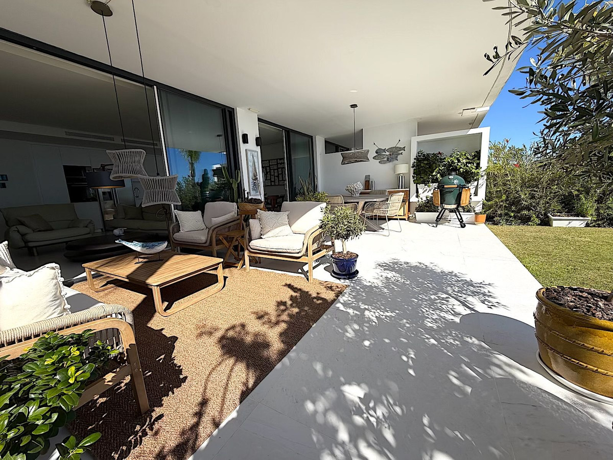 2 Bed Apartment for sale in Marbella Costa Del Sol, Málaga, Spain