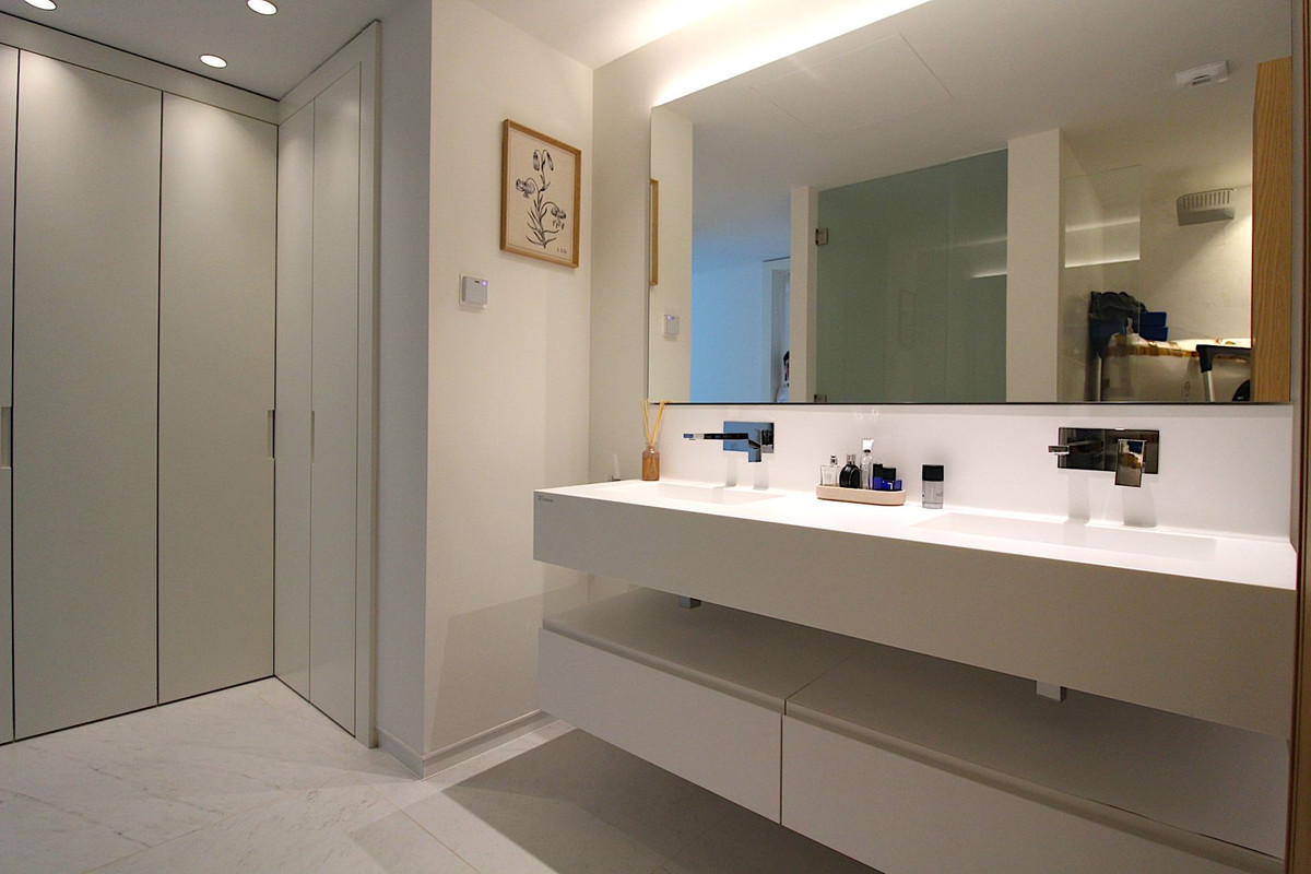2 Bed Apartment for sale in Marbella Costa Del Sol, Málaga, Spain