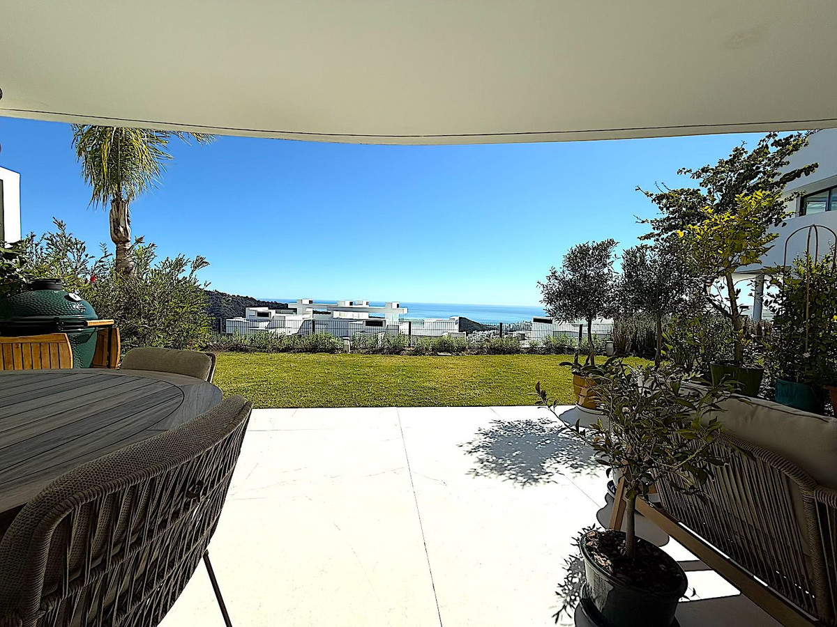 2 Bed Apartment for sale in Marbella Costa Del Sol, Málaga, Spain