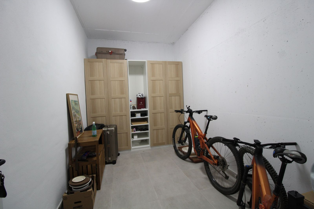 2 Bed Apartment for sale in Marbella Costa Del Sol, Málaga, Spain