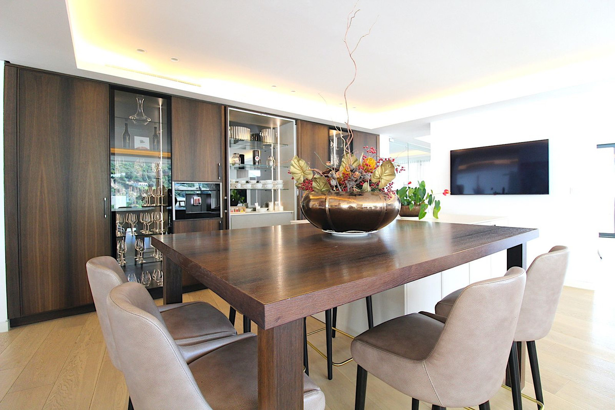 2 Bed Apartment for sale in Marbella Costa Del Sol, Málaga, Spain
