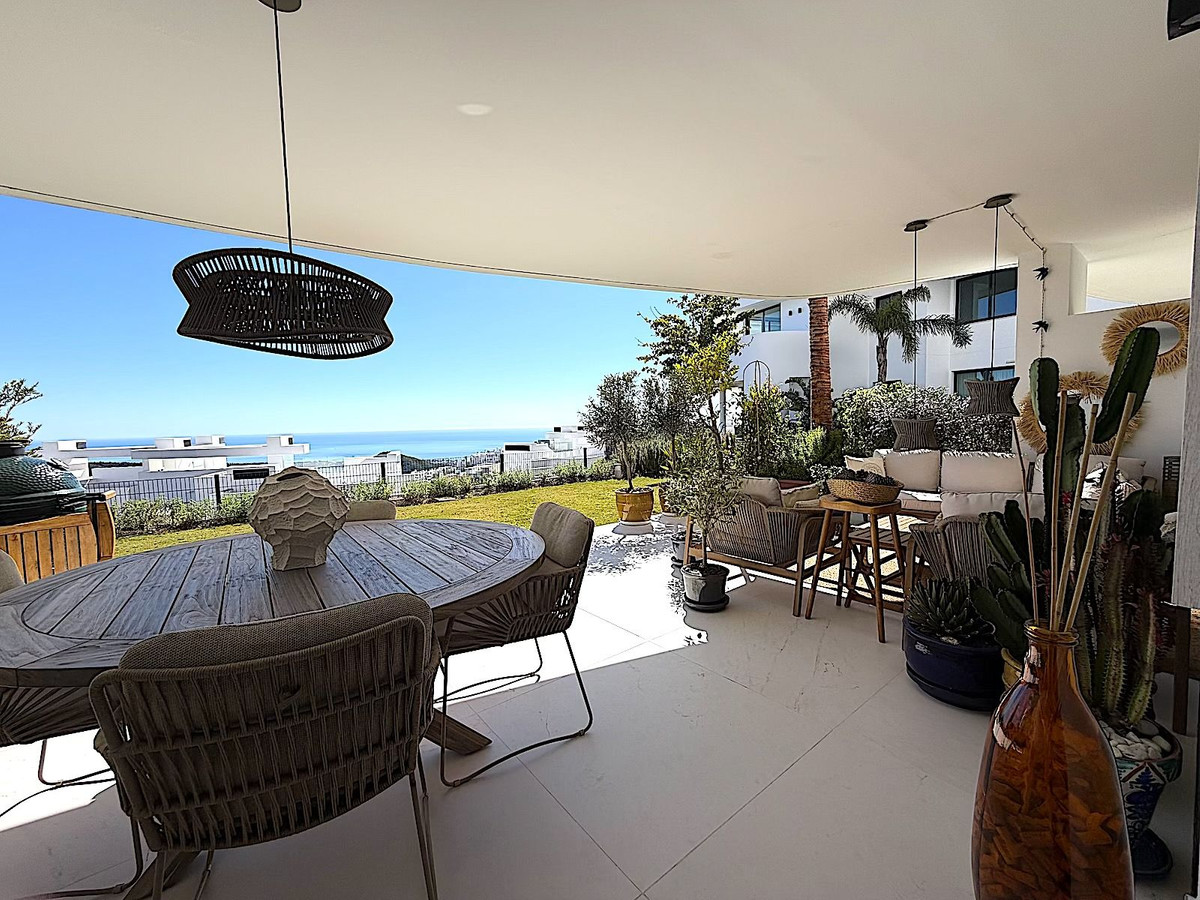 2 Bed Apartment for sale in Marbella Costa Del Sol, Málaga, Spain