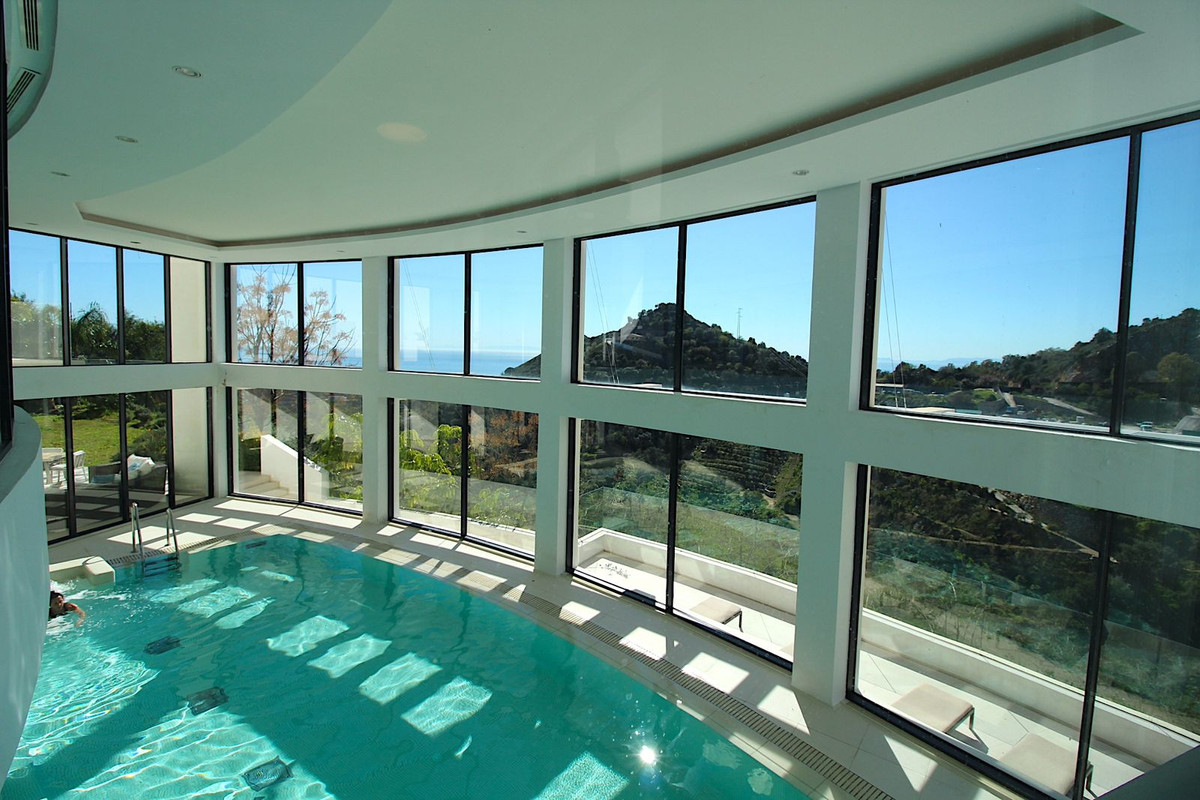 2 Bed Apartment for sale in Marbella Costa Del Sol, Málaga, Spain