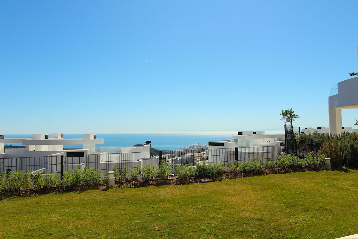 2 Bed Apartment for sale in Marbella Costa Del Sol, Málaga, Spain