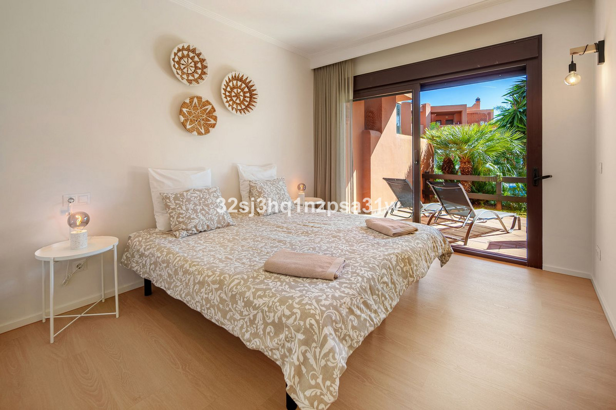 Se vende Apartamento Planta Baja de 2 dormitorios en Costa Del Sol, Málaga, España