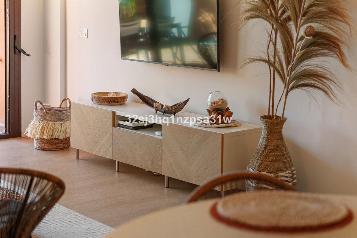 Se vende Apartamento Planta Baja de 2 dormitorios en Costa Del Sol, Málaga, España