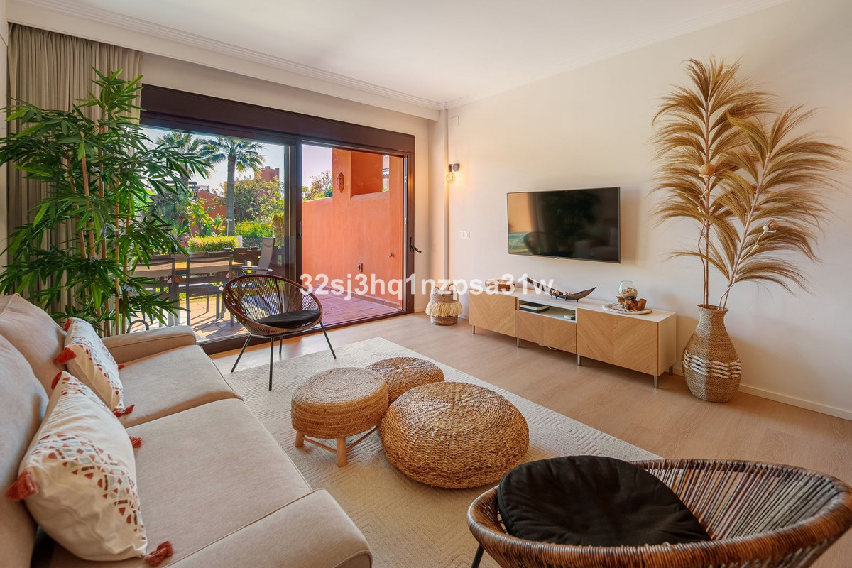 Se vende Apartamento Planta Baja de 2 dormitorios en Costa Del Sol, Málaga, España