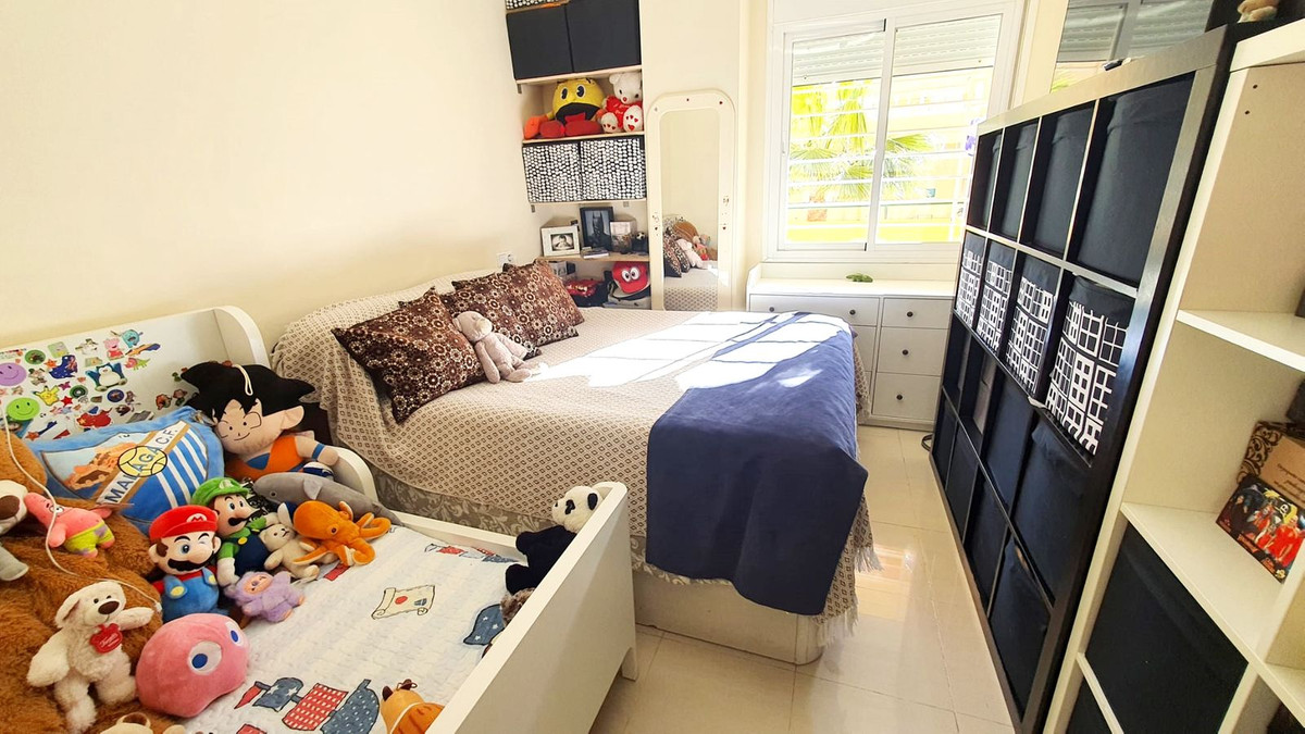 1 Bed Apartment for sale in Los Pacos Costa Del Sol, Málaga, Spain