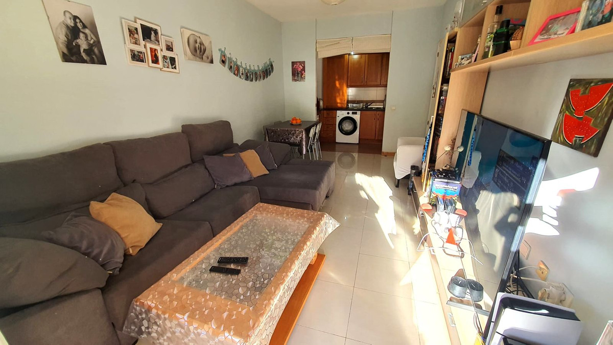 1 Bed Apartment for sale in Los Pacos Costa Del Sol, Málaga, Spain