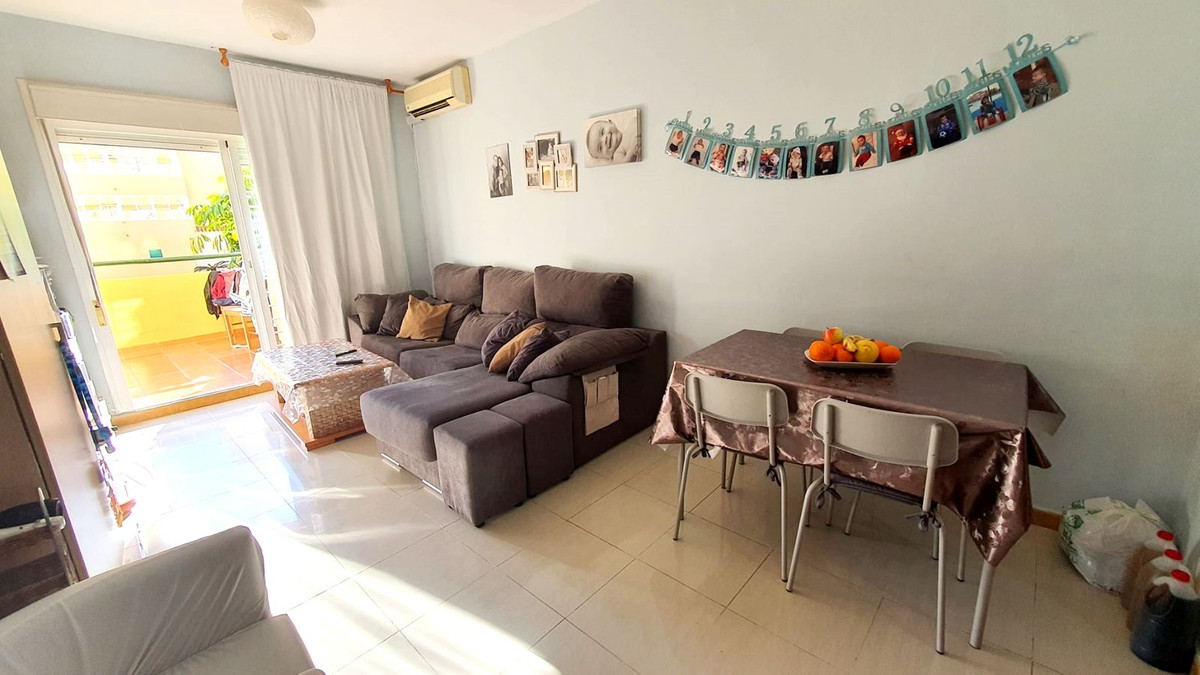 1 Bed Apartment for sale in Los Pacos Costa Del Sol, Málaga, Spain