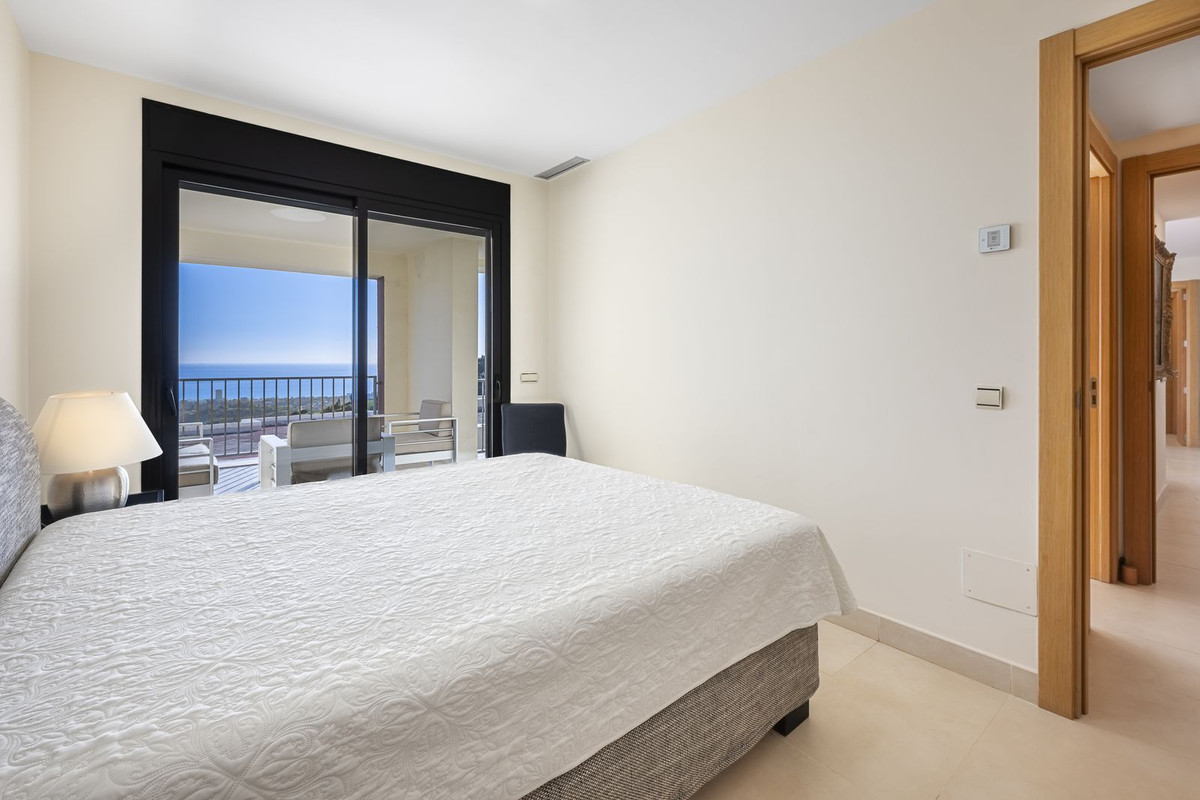 3 Bed Apartment for sale in Marbella Costa Del Sol, Málaga, Spain