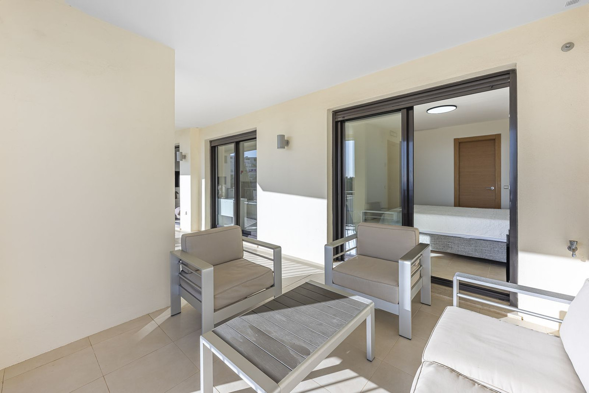 3 Bed Apartment for sale in Marbella Costa Del Sol, Málaga, Spain