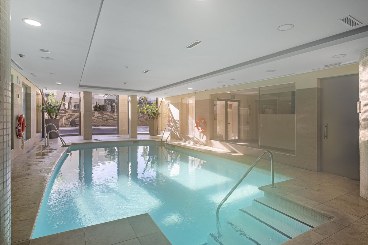 3 Bed Apartment for sale in Marbella Costa Del Sol, Málaga, Spain