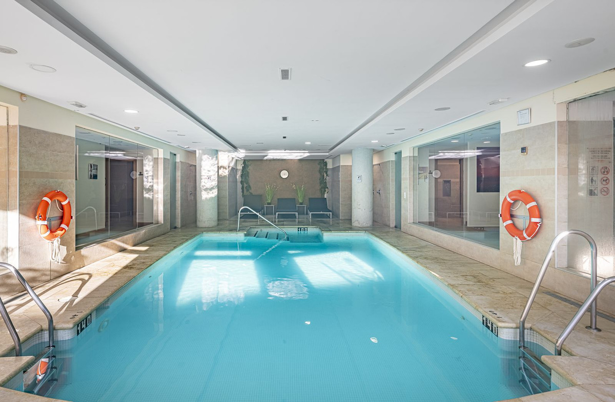 3 Bed Apartment for sale in Marbella Costa Del Sol, Málaga, Spain