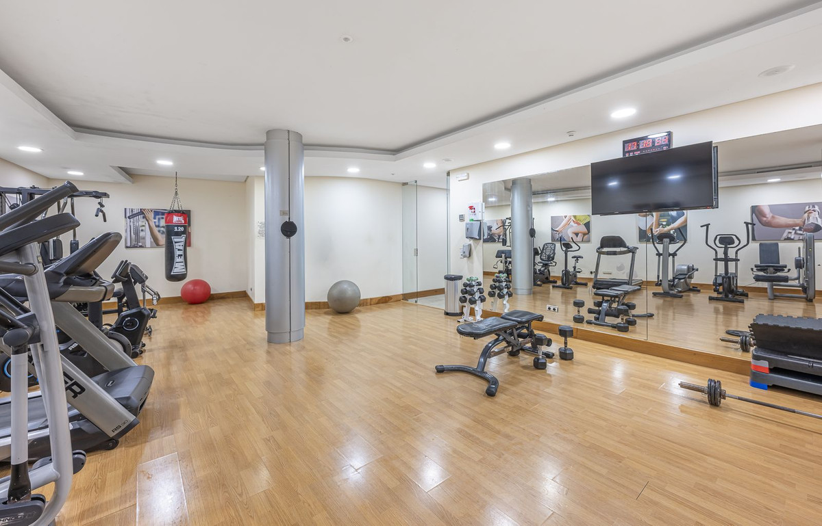 3 Bed Apartment for sale in Marbella Costa Del Sol, Málaga, Spain